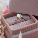 Oval Moonstone (10kt) Ring