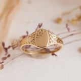Foliage Vintage Signet (9kt) Ring