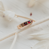 Star Set 3-stone baby (10kt) ring