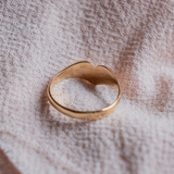 Minimal Heart Signet (9kt) Ring