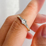 Hexagon 5-stone Art Deco Diamond (18kt) Ring